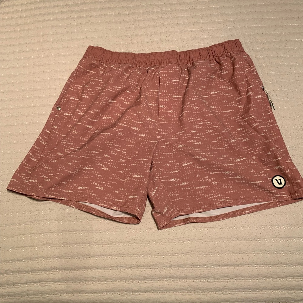 Vuori Men's Cape Shorts